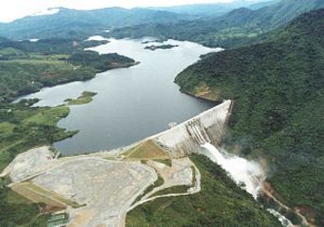 Presa del río Guatapé, en Antioquia (1972)