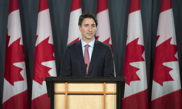 Justin Trudeau becomes the new Prime Minister of Canada, sworn in with rest of Cabinet