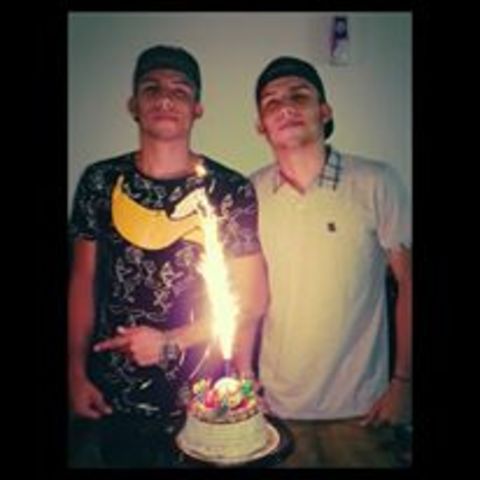 CUMPLEAÑOS CON MI HERMANO GEMELO NUMERO 18