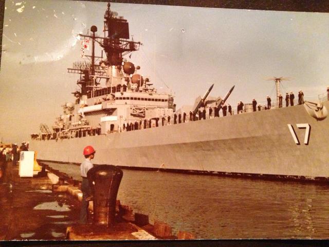 USS Harry E. Yarnell (CG-17)