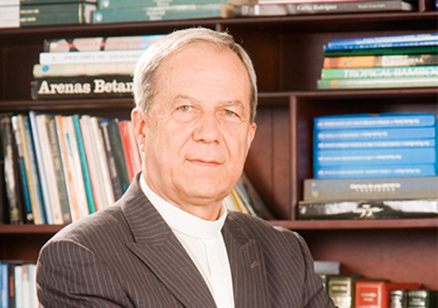 Rector del "Instituto Superior Lumen Gentium"