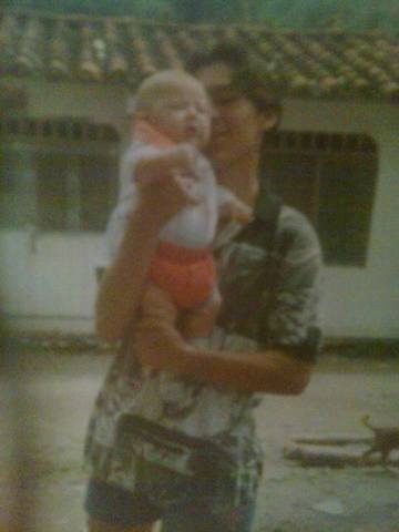 yo alos 17 años con mi primer sobrino