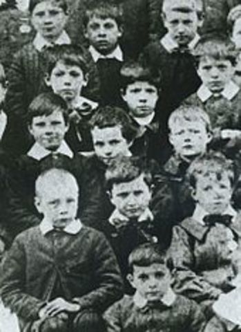 Charles, emitió la voz de Lily.