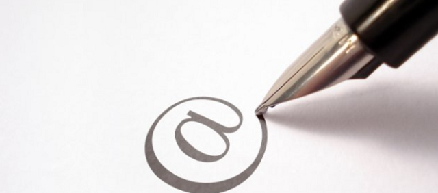 ARPANET realiza su primer conexión a través de todo el país.