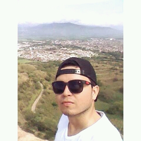 por ultimo yo en el derrunbado