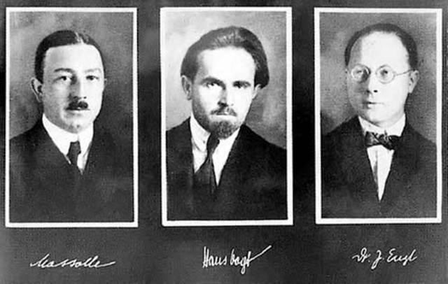 Josef Engl, Joseph Massole y Hans Vogt patentaron el Tri-Ergon