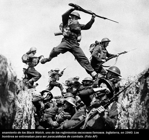 La derrota de las tropas defensoras