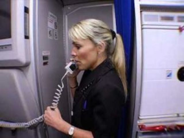 Ground personnel is notified about Flight 77