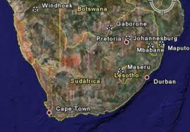 En sudafrica se empezaron a impartir estudios de nivel sueprior bimodal.