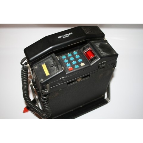 LA EVOLUCIÓN DE LOS CEULARES