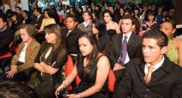 El británico Joseph William Knipe preparaba para ejercer el magisterio el Certificated-teachers Examinatio.