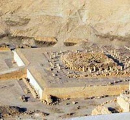 2050 BCE Middle Kingdom of Egypt begins