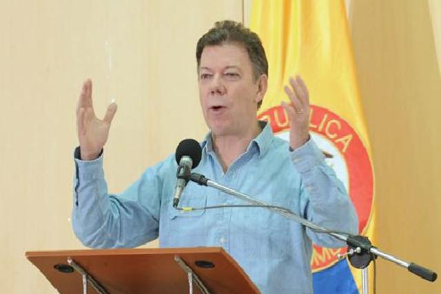 PRESIDENTE SANTOS PRESENTA EN BARRANCABERMEJA PROGRAMA INTEGRAL DE TIERRAS