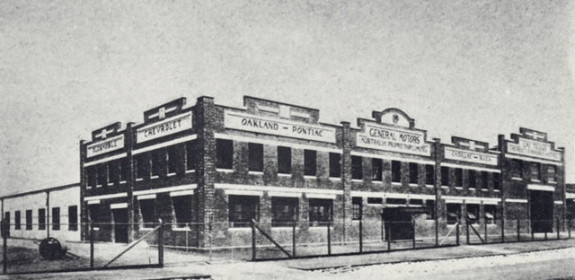 La empresa LA MEXICANA obtuvo su primera concesión para proporcionar el servicio público telefónico