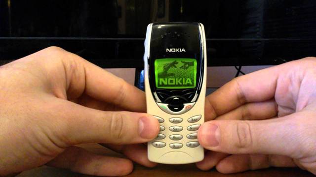 Nokia 8210