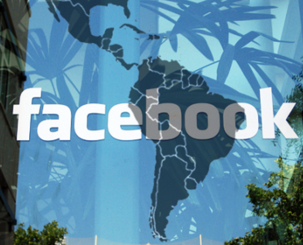 Facebook Se Hace Pubulico
