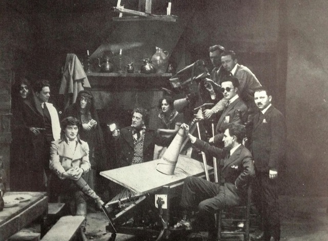 música y otros contenidos.