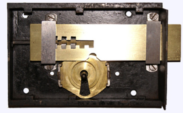 DOUBLE ACTING TUMBLER LOCK