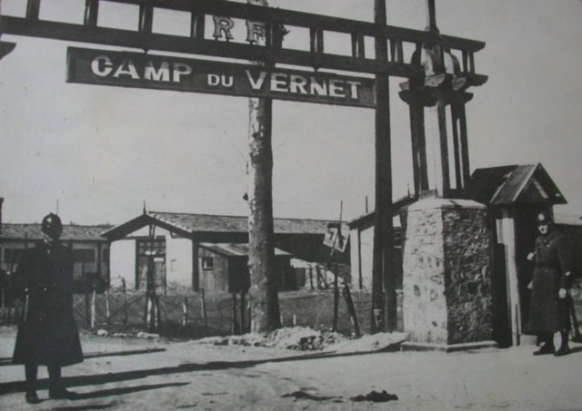 Se abre el campo de tránsito de Vernet (Francia)