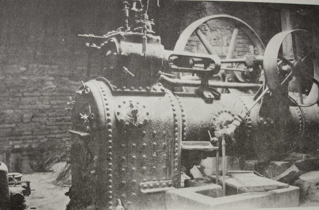 Primeres fàbriques amb màquines de vapor