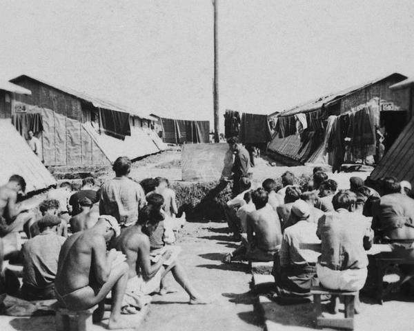 Se evacua el campo de concentración de Gurs (Francia)