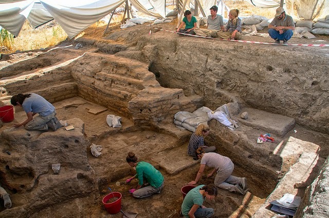 Catal Huyuk and Specialized Labor