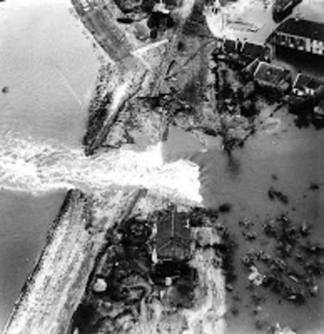 Desastre natural de los diques