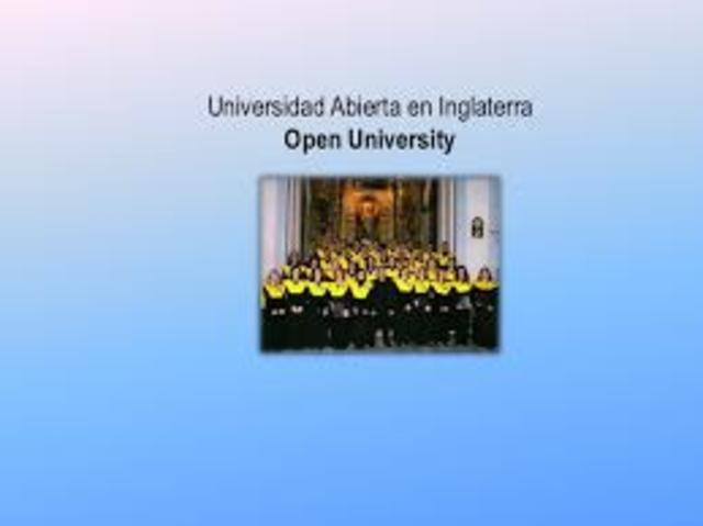 Primer Universidad con educación superior a Distancia