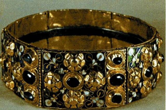 LONGOBARDI E CAROLINGI