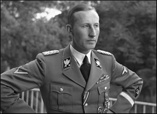 Orden de Reinhard Heydrich de habilitar ghettos y Judenrats en Polonia ocupada.