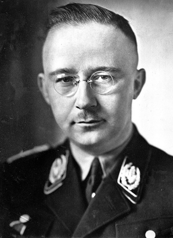 Heinrich Himmler crea el RSHA.