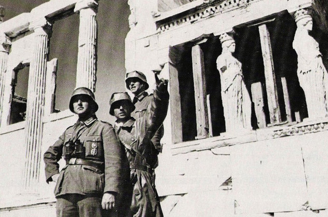 Las tropas alemanas toman Atenas (Grecia)