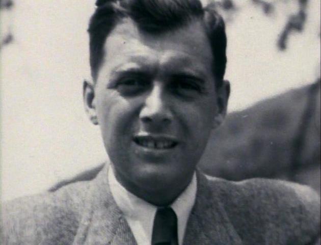 Joseph Mengele llega al campo de exterminio de Auschwitz (Polonia). Los nazis declaran Berlín "limpia de judíos".