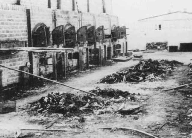 Se evacua el campo de concentración y exterminio de Majdanek (Polonia)