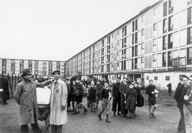 Las tropas aliadas liberan el campo de detención de Drancy (Francia)
