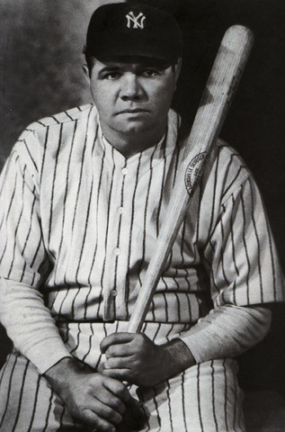 Babe Ruth breaks Homerun Record