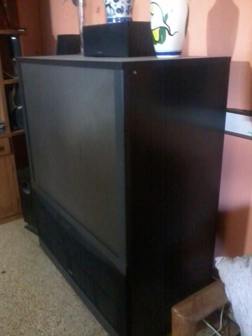 TELEVISOR DE RETROPROYECCIÓN