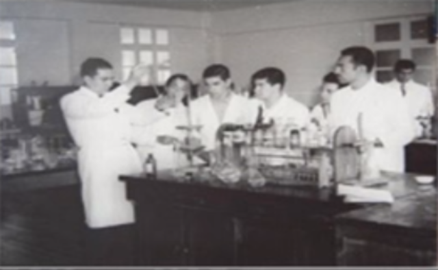 Adquisición Laboratorio de Suelos y Laboratorio de Idiomas