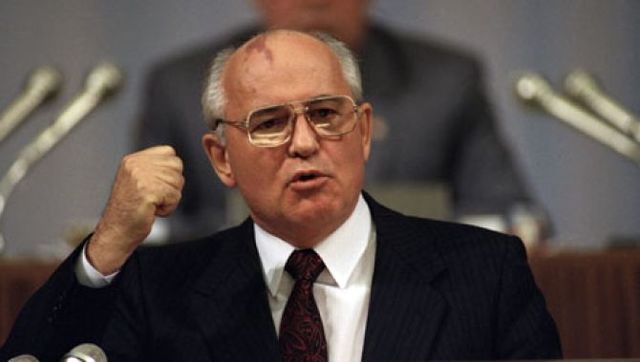 Mikhail Gorbatsjov wordt de nieuwe leider van de SU