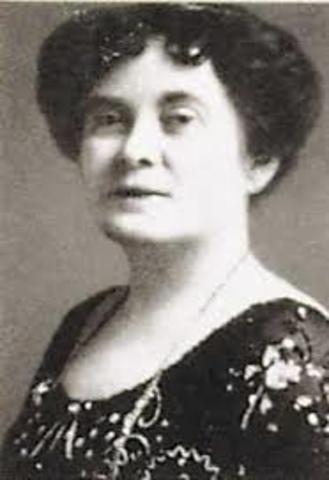 first women to graduate medical school