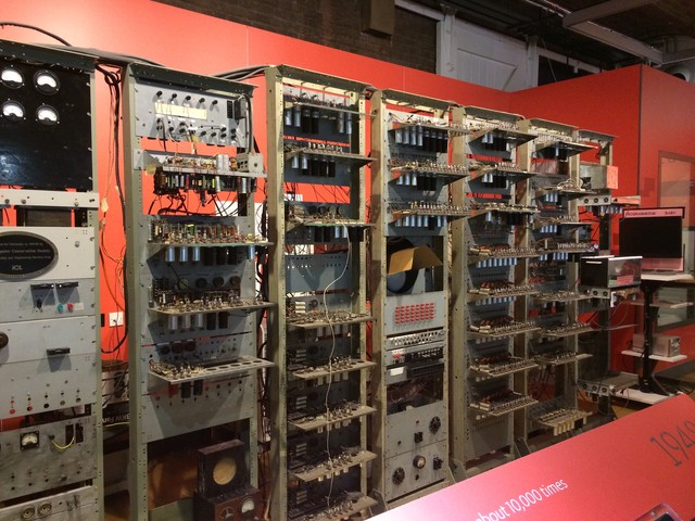 The Small-Scale Experimental Machine was designed.