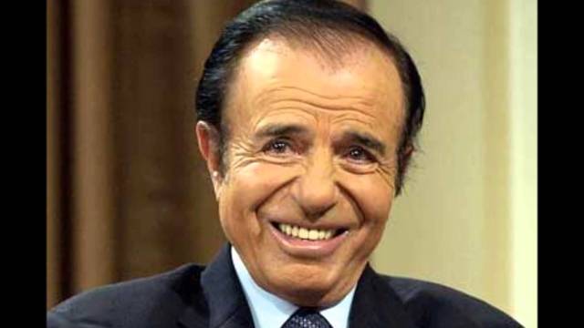Asume Carlos Saúl Menem