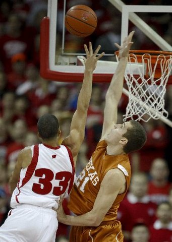 HIGH: Horns escape Badgers on Johnson's late jumper