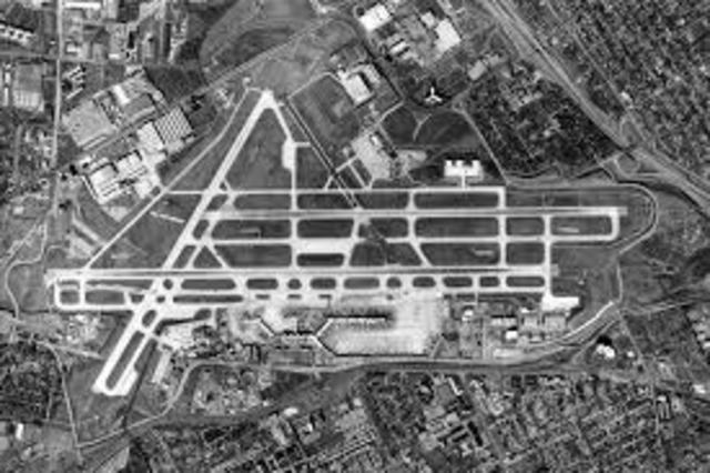 Charles Linden burg Airports