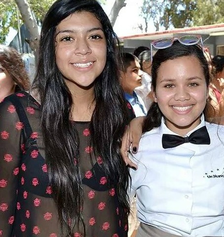 Me graduó de la secundaria.