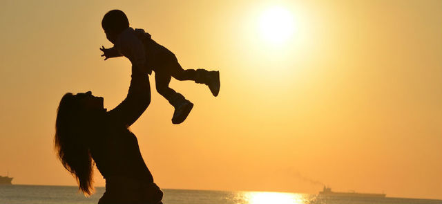 ASISTENCIA A MADRE E HIJO