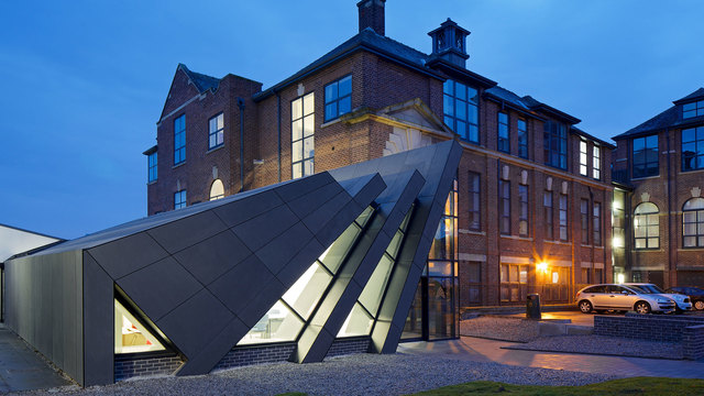 I attended Ashton Sixth Form college where i studied English Language, Psychology and Applied Science for 2 years