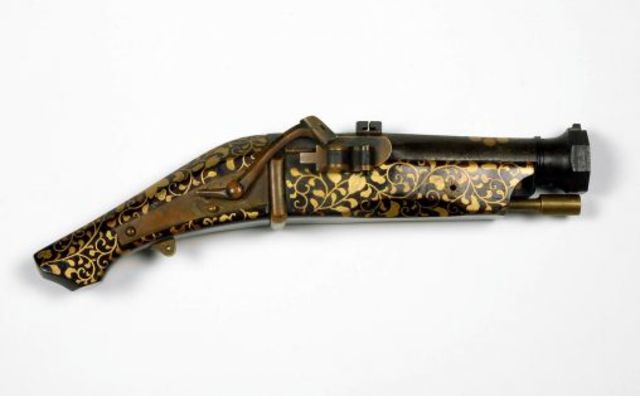 Matchlock gun