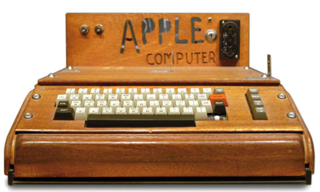 Se crea el primer ordenador de Apple