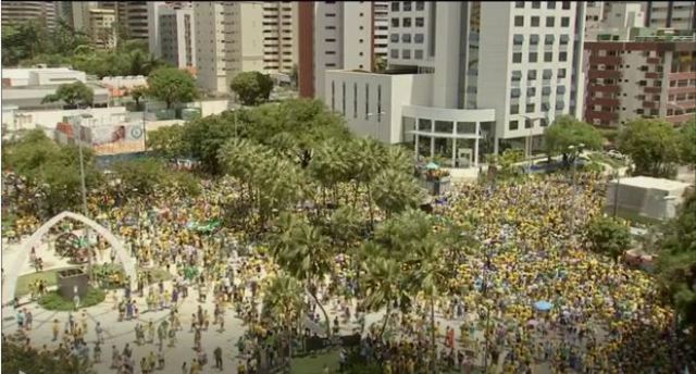 1o. Panelaço contra corrupção